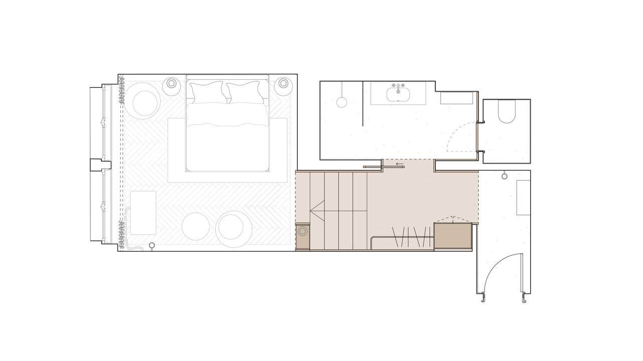 Der Grundriss eines Maisonette-Zimmers des Boutiquehotel Château Royal Berlin mit einem großen Schlafbereich und Bad.