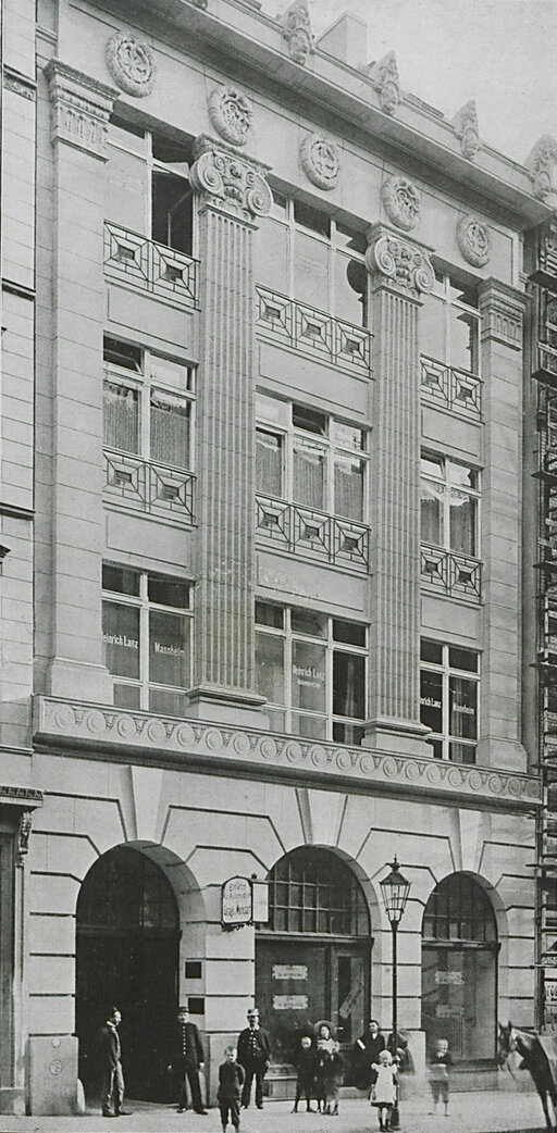Historische Fassadenansicht des Gebäudes Mittelstraße 43 im Jahr 1908.